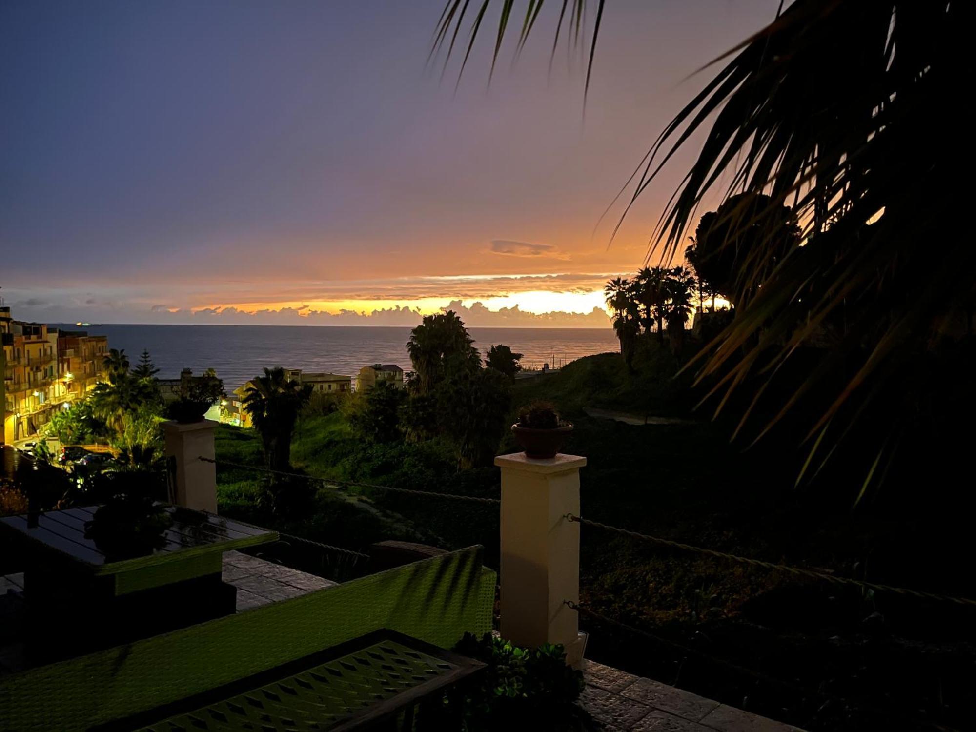 Casa Veranda Sul Mare Gela Luaran gambar